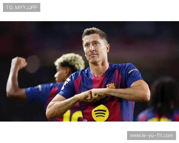 莱万多夫斯基凭什么能火这么多年？全面解读波兰神锋的巅峰秘诀