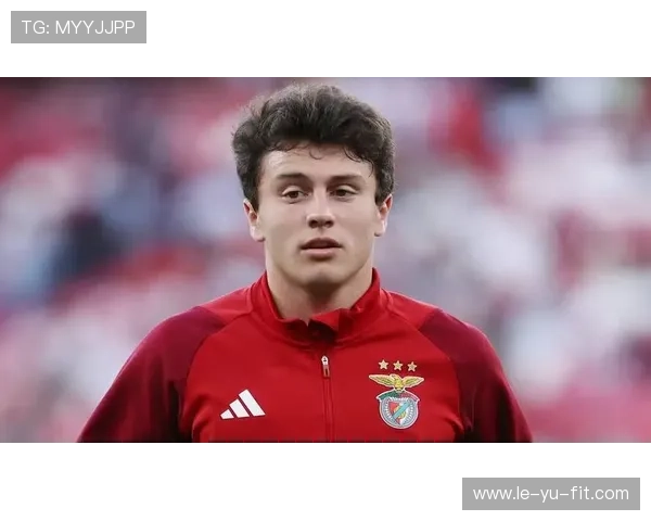 阿贾克斯新锐青训天才惊喜亮相